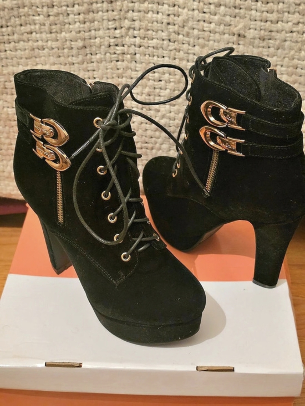FASHION: Black Lace-Up Heeled Ankle Boots Like New